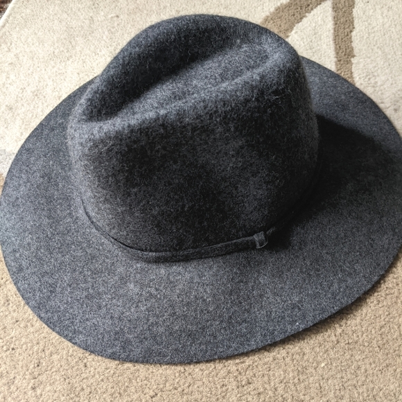 J Crew 100% wool hat - Picture 1 of 2